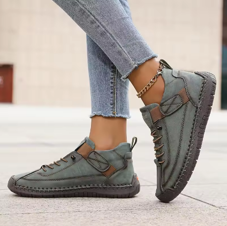 Mia – Comfortable &amp; Pain-Free Orthopaedic Sneakers