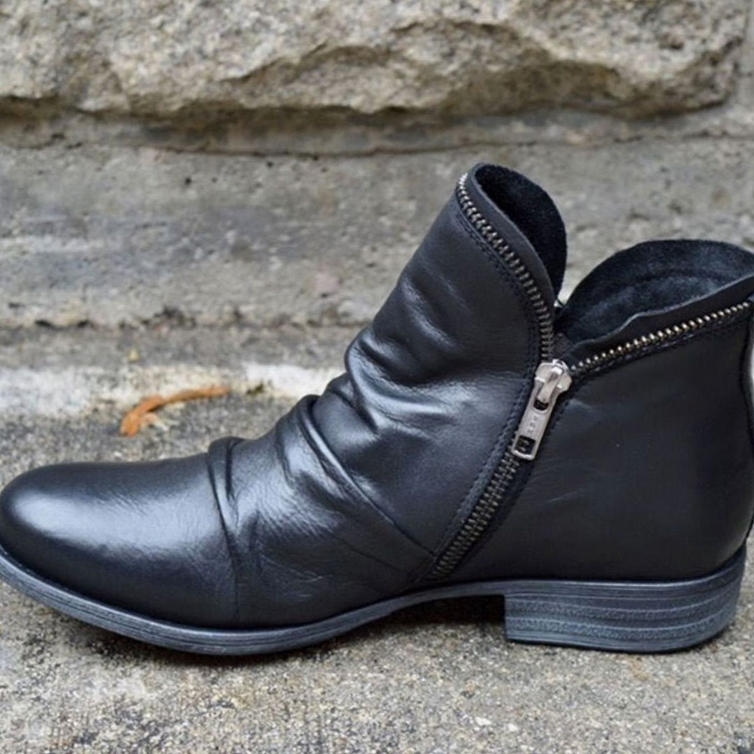 Women's Black Leather Ruched Side-Zip Ankle Boots - Black